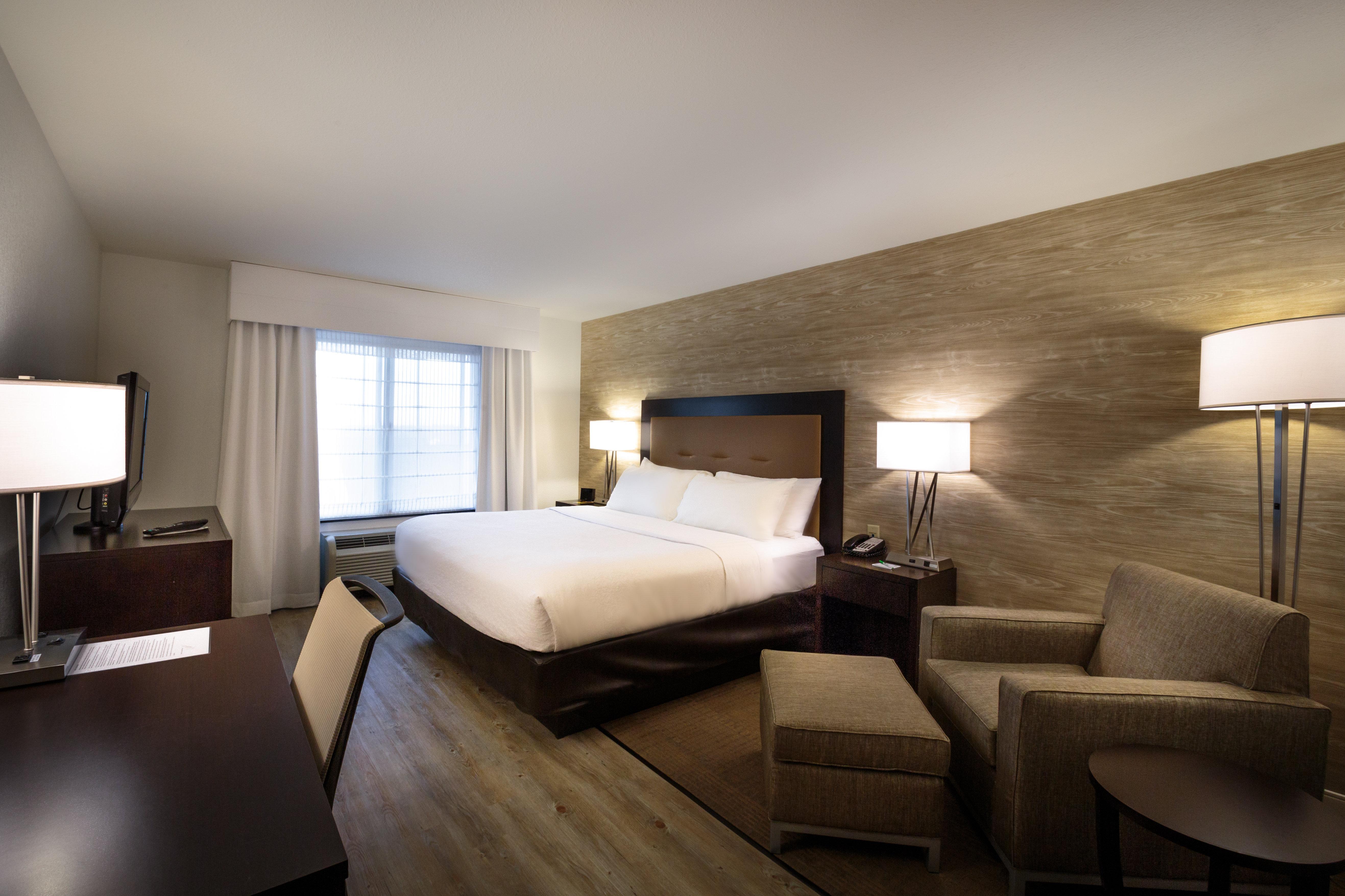 Holiday Inn Hotel & Suites Bloomington Airport By Ihg Eksteriør billede