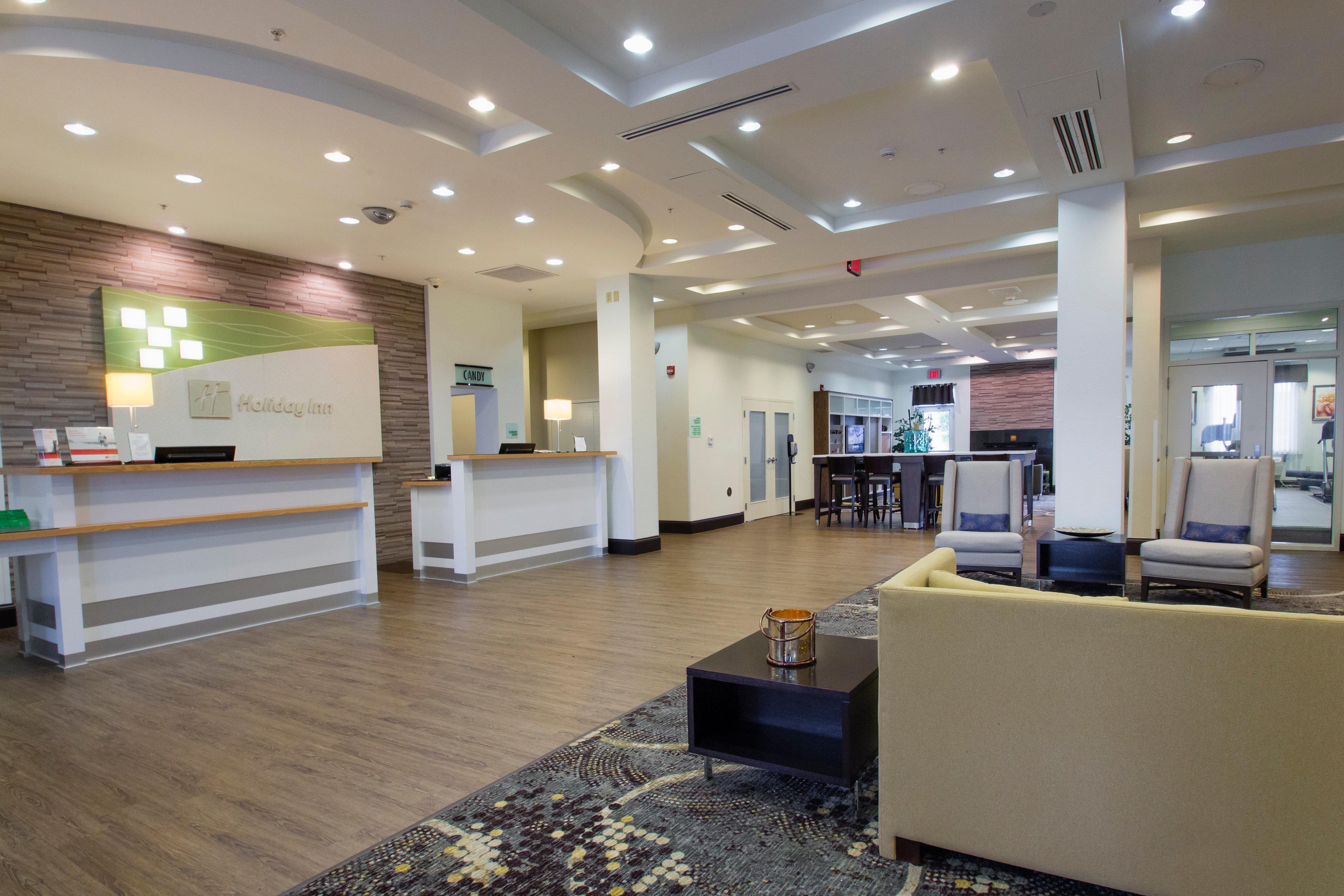 Holiday Inn Hotel & Suites Bloomington Airport By Ihg Eksteriør billede
