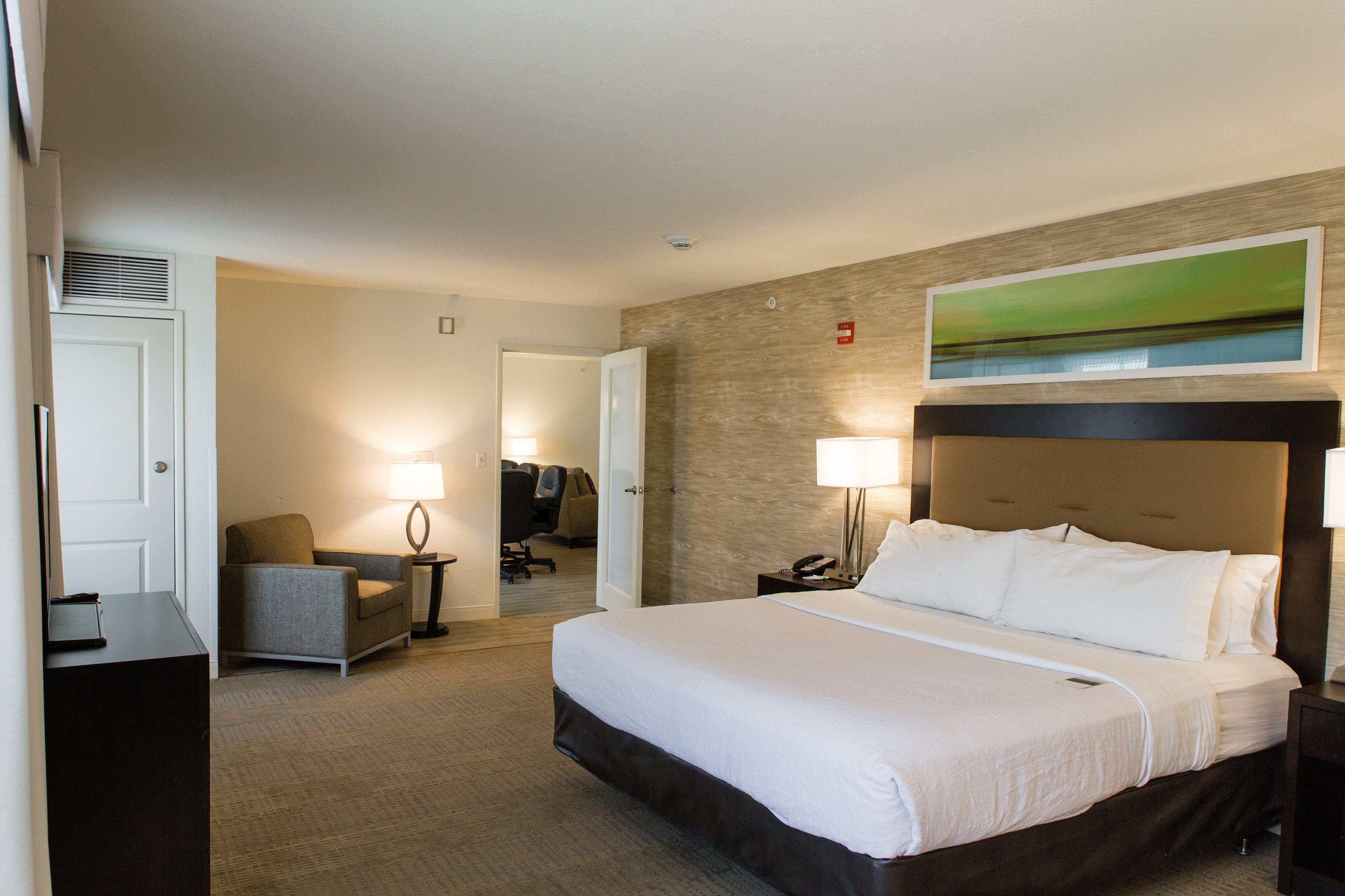 Holiday Inn Hotel & Suites Bloomington Airport By Ihg Eksteriør billede
