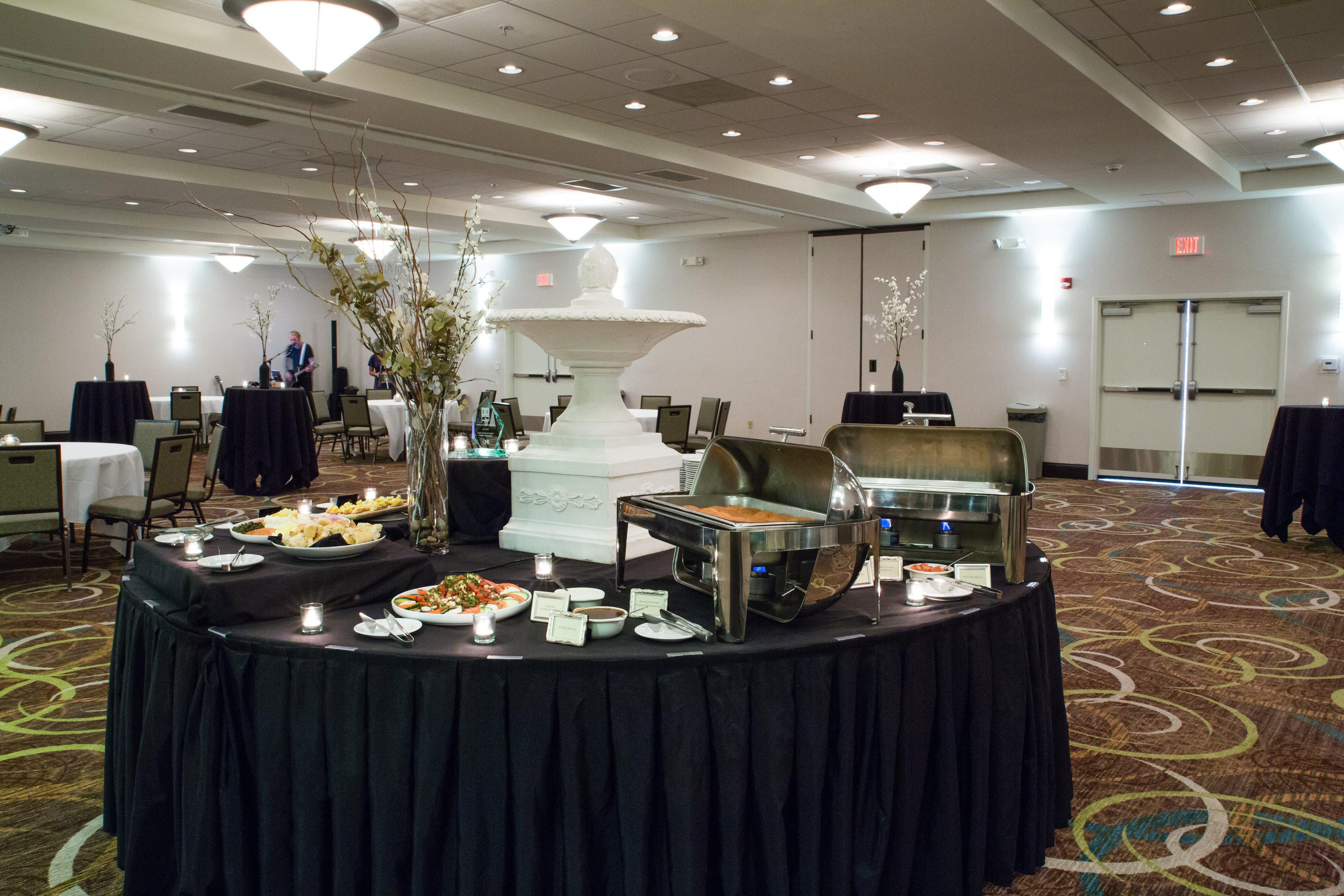Holiday Inn Hotel & Suites Bloomington Airport By Ihg Eksteriør billede