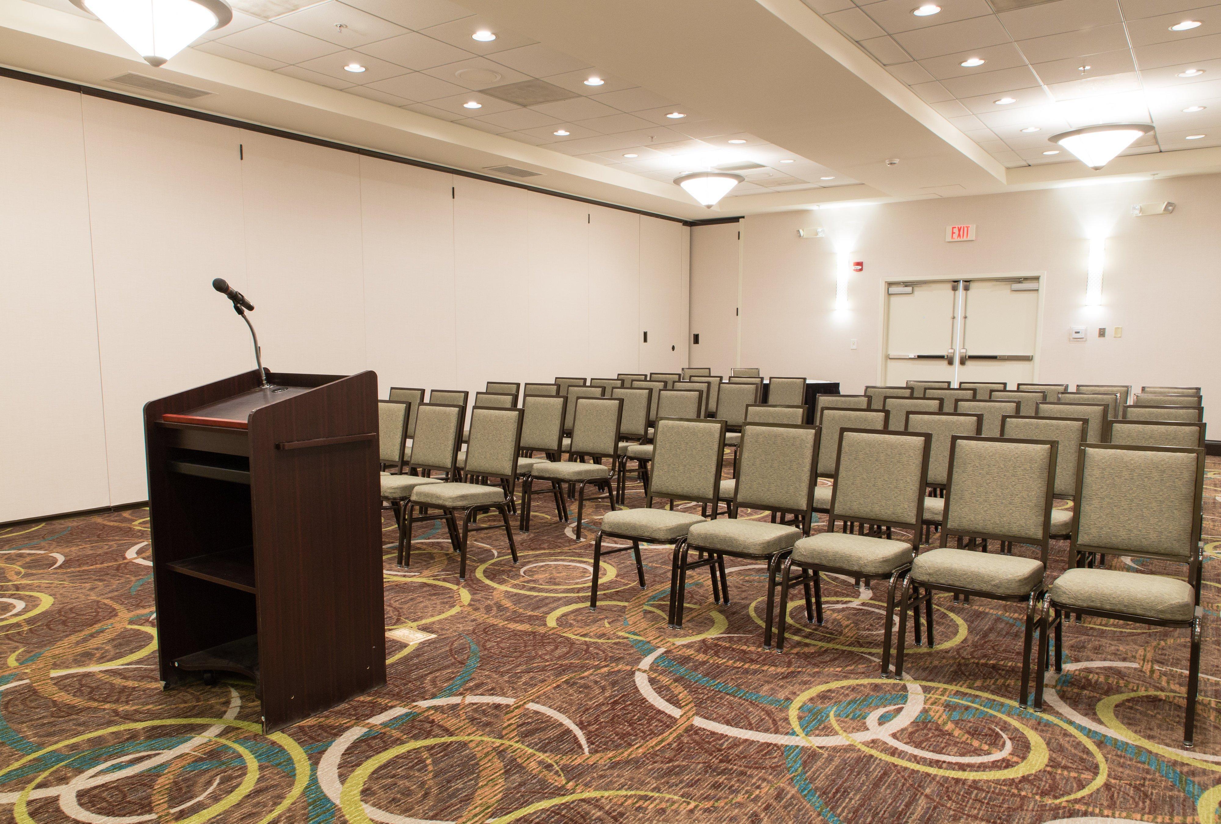 Holiday Inn Hotel & Suites Bloomington Airport By Ihg Eksteriør billede