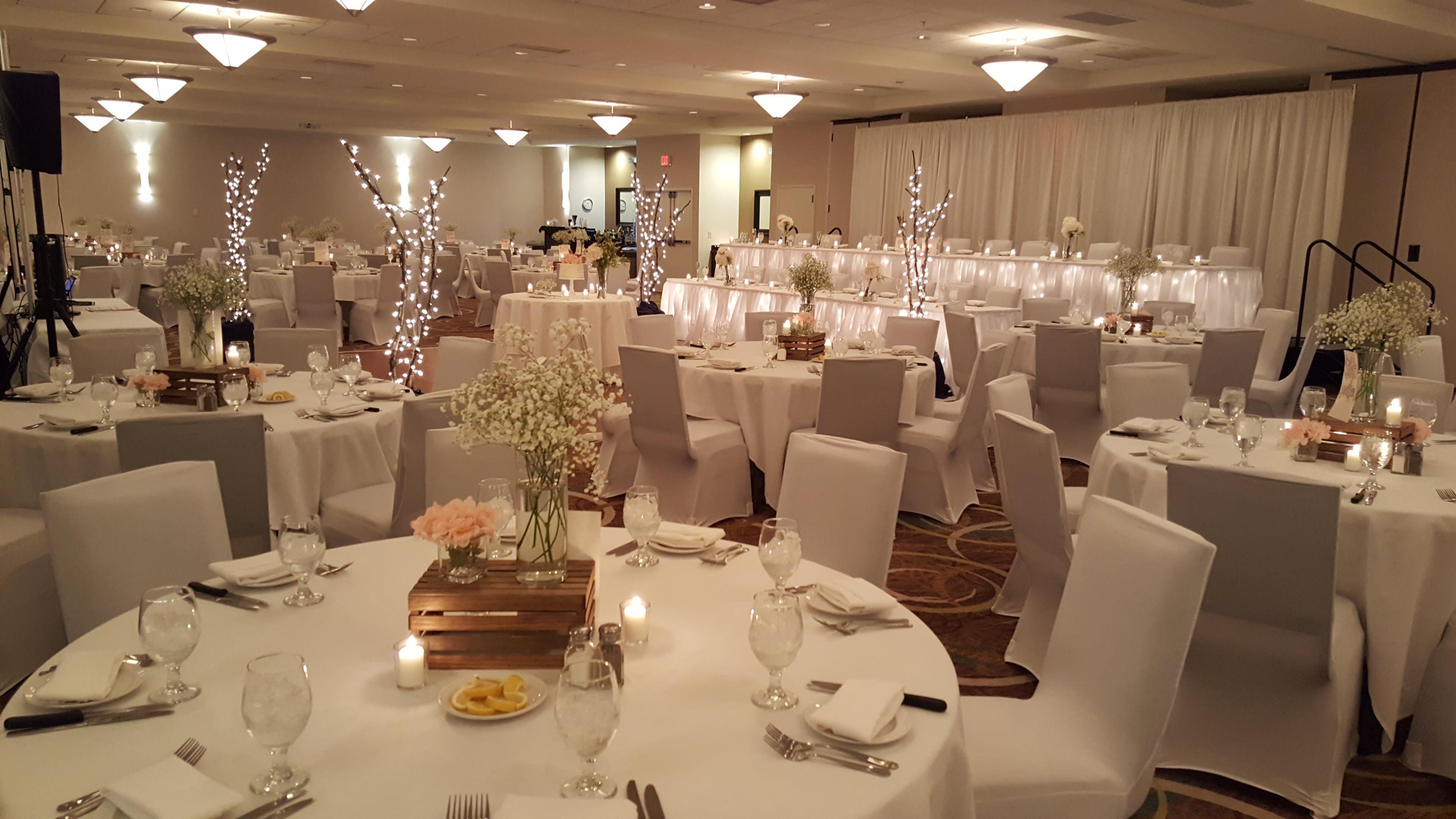 Holiday Inn Hotel & Suites Bloomington Airport By Ihg Eksteriør billede