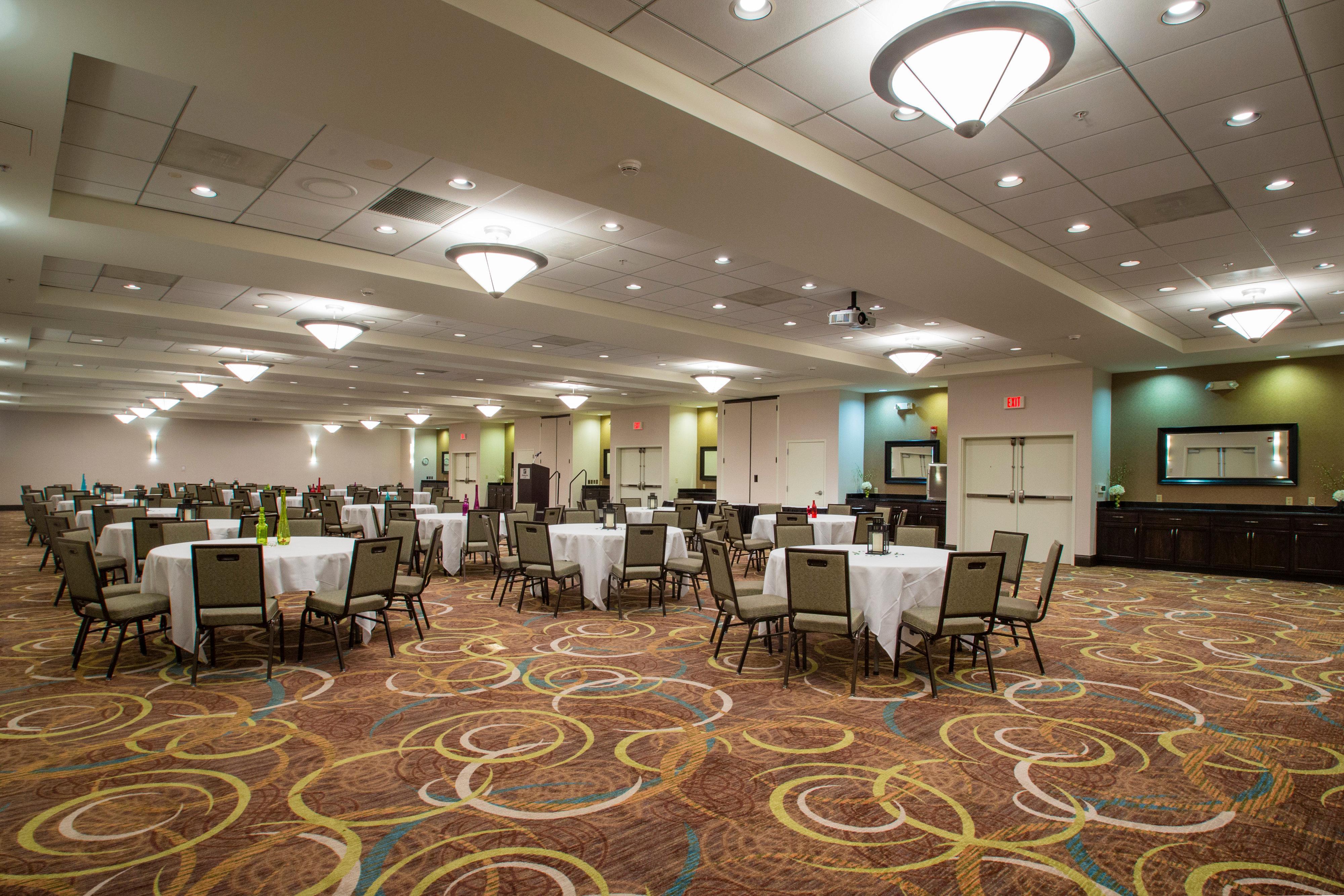 Holiday Inn Hotel & Suites Bloomington Airport By Ihg Eksteriør billede