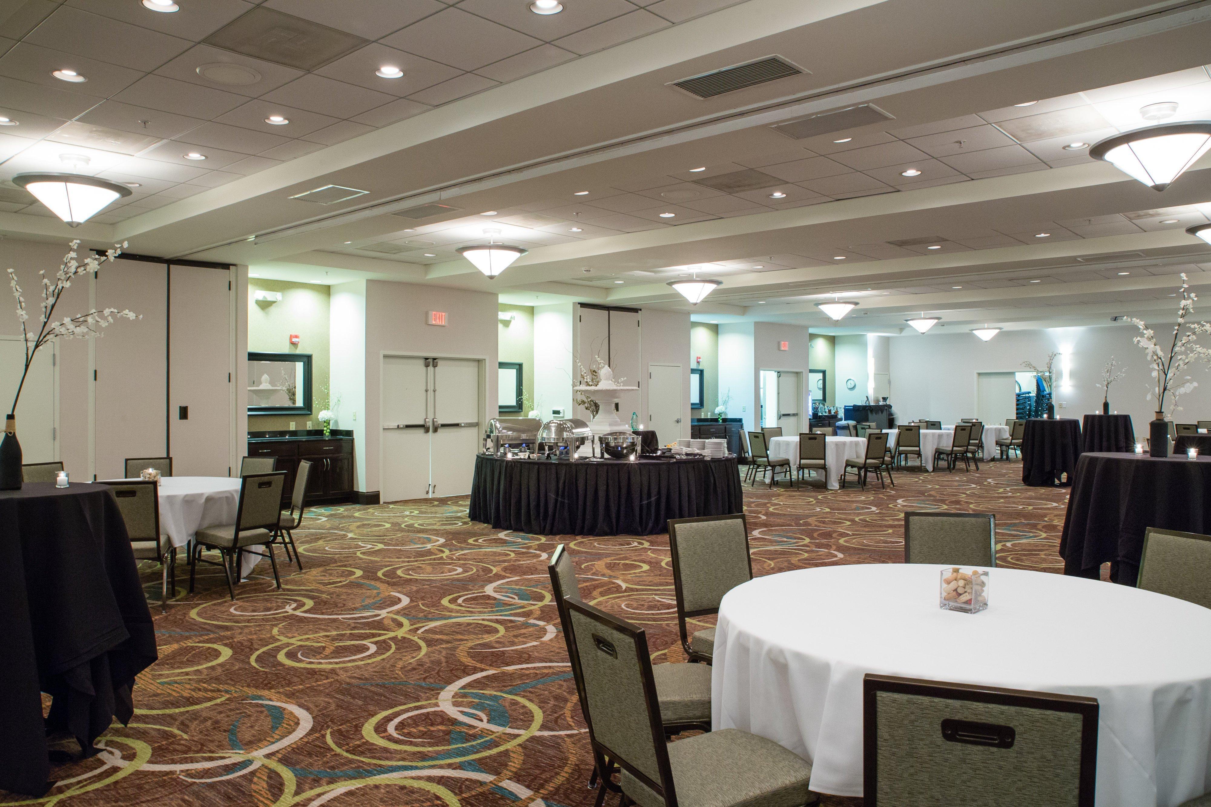 Holiday Inn Hotel & Suites Bloomington Airport By Ihg Eksteriør billede