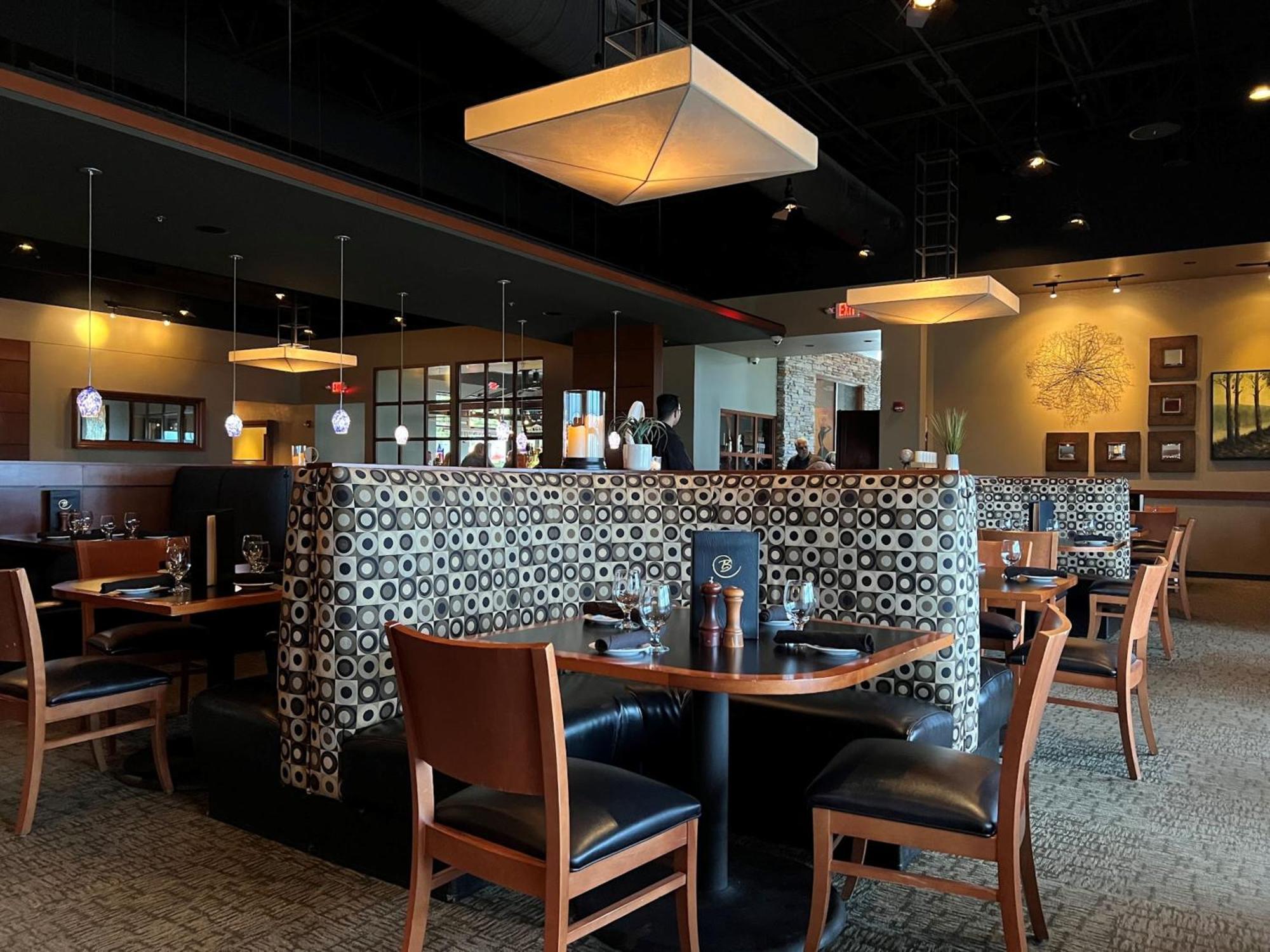 Holiday Inn Hotel & Suites Bloomington Airport By Ihg Eksteriør billede